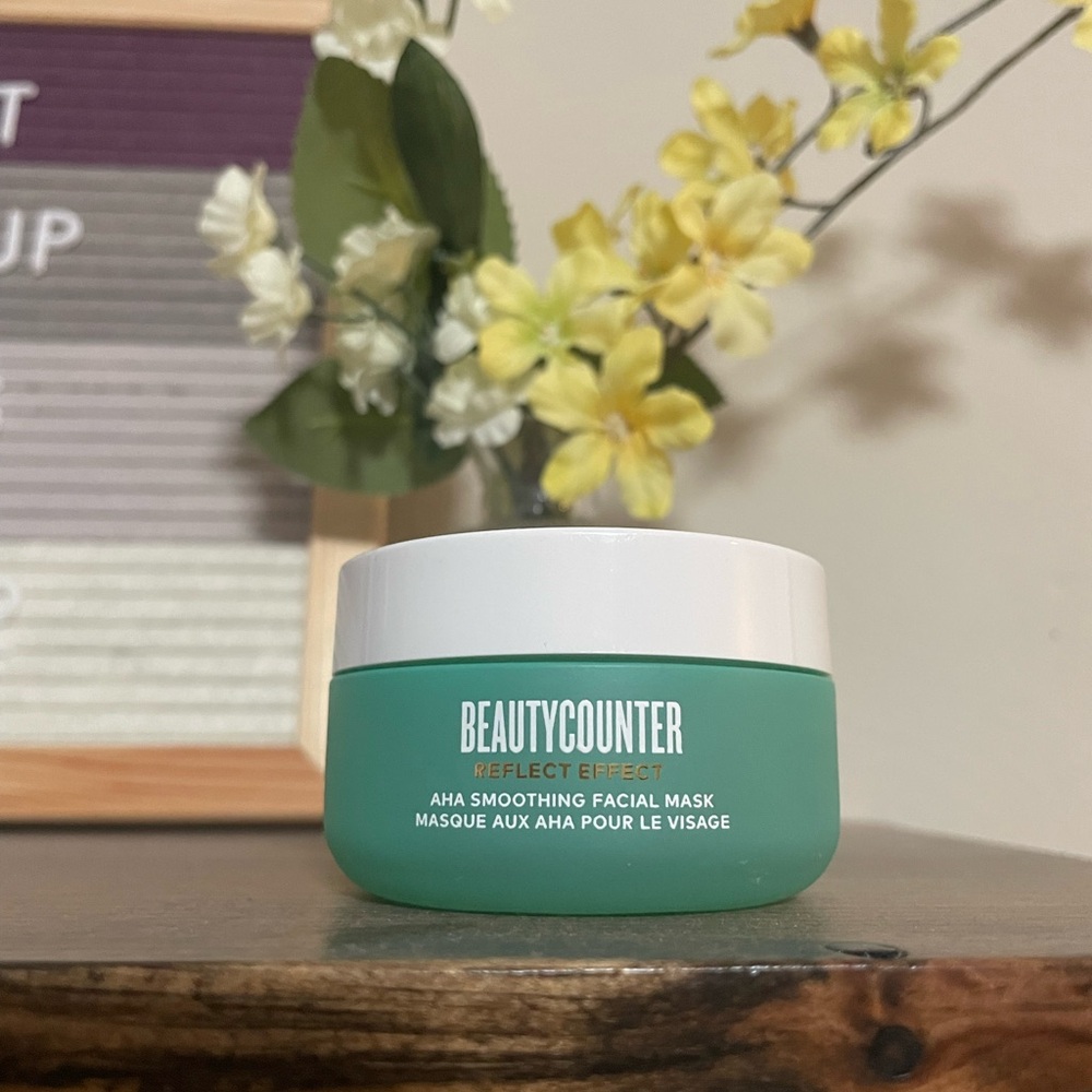 New Beautycounter Green AHA Smoothing Facial Mask